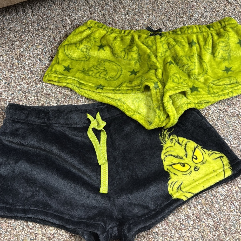 Grinch Themed Fleece Shorts Set